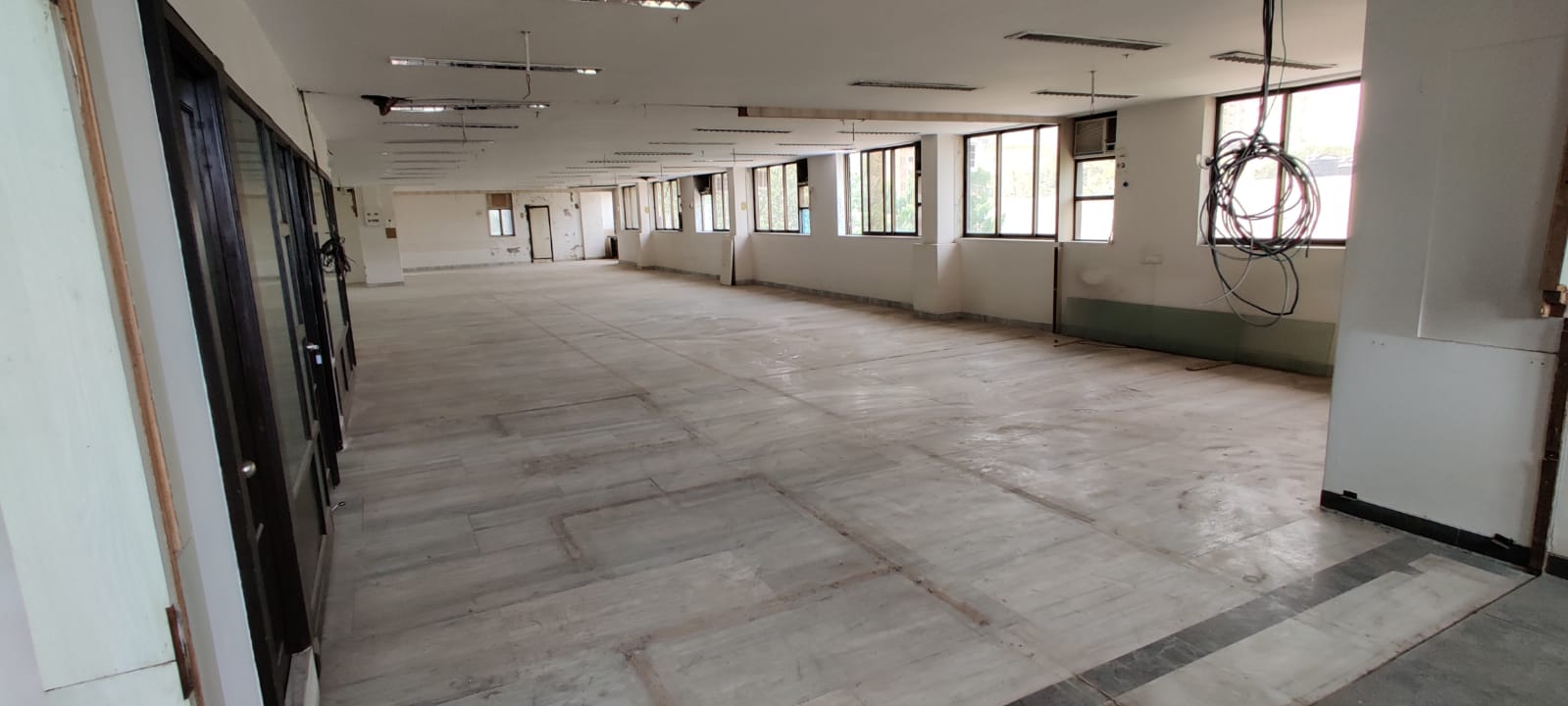 Office Space Fully Furnished in Raghuvanshi Mills , Lower Parel